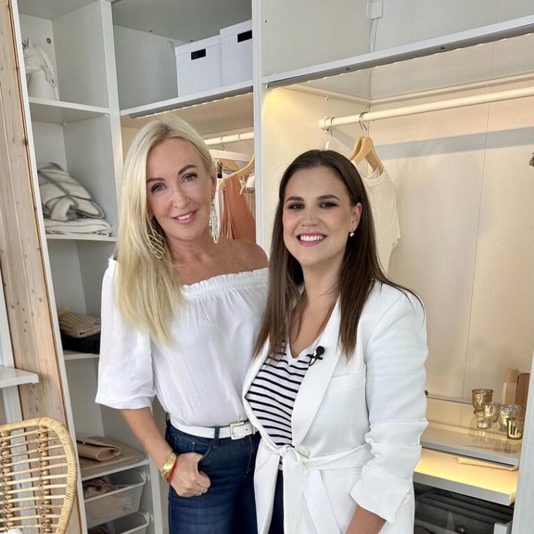 Beszédes Henrietta műsorvezető, riporter, szinkronszínész, narrátor